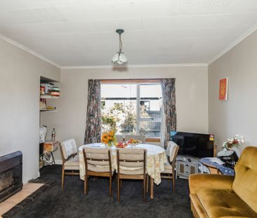 CHARACTER FAMILY HOME - Photo 1