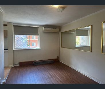 18/112-122 Goderich Street, East Perth, WA 6004 - Photo 4