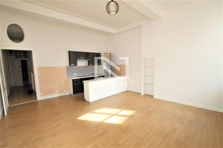 APPARTEMENT T2 A LOUER - Photo 2