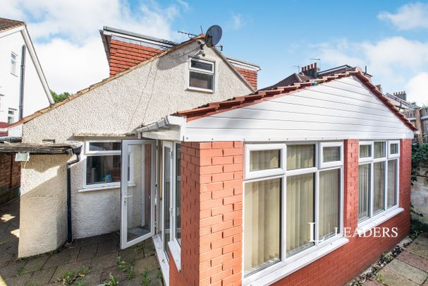 5 bedroom bungalow to rent Milton Road - Photo 1