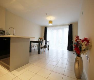 1 bedroom in a house share to rent - Photo 2