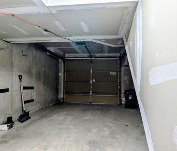 For Lease - 22 Market Garden Mews, Toronto, Ontario - Photo 5