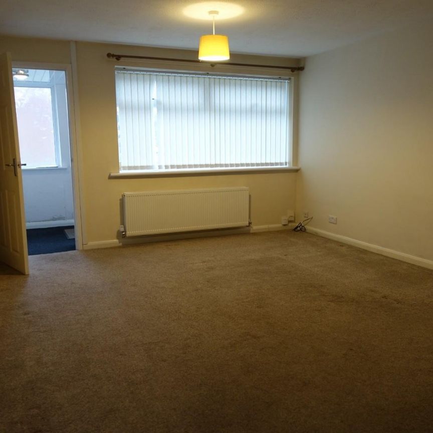 2 bedroom House To Let - Photo 1