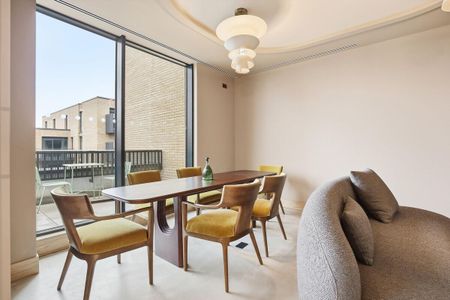 Knight Frank are delighted to present Kew Curve – A Fresh Take on Riverside West London Living.<br /><br />Brand New |Concierge |Gym| Co-Working Area |Meeting Room| Resident’s Lounge| - Photo 4