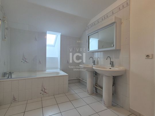 Location Appartement 5 pièces 118m² - Photo 1