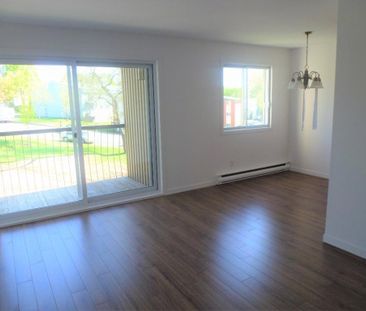 4 1/2 Chauffé/Éclairé, Décembre, Lévis secteur Desjardins, UQAR, CFP - Photo 3