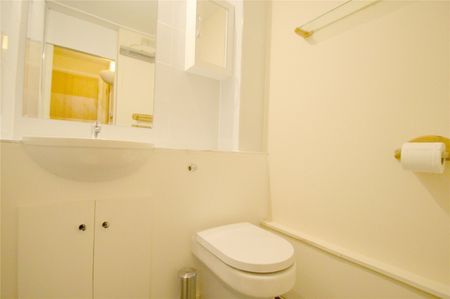 Adams Way, Croydon, CR0 - Photo 4