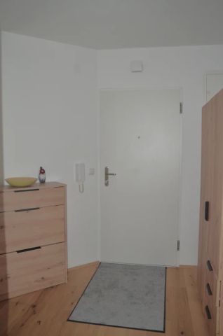 Fully Furnished 2-Room Apartment | U1 | City Center in 15 min | - Photo 4