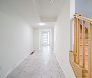 For Lease - 29 Thomas Frisby Jr Crescent, Markham, Ontario - Photo 4
