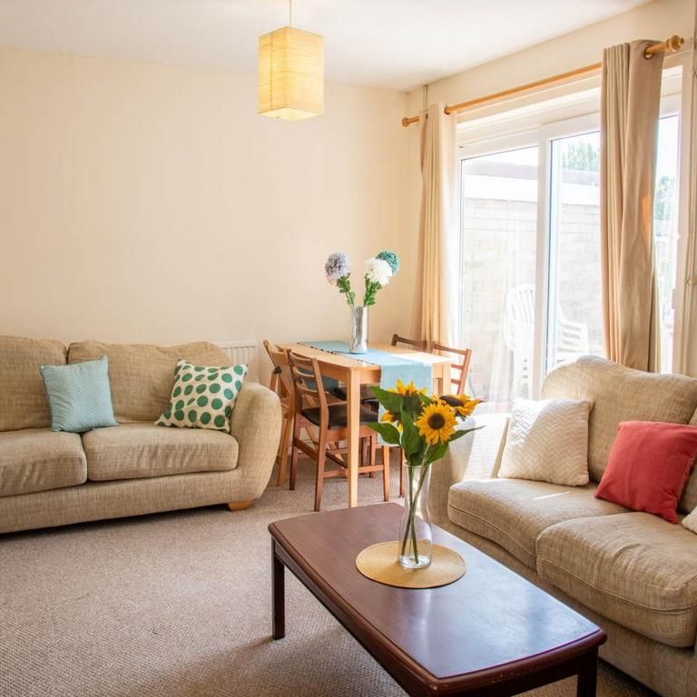 4 bedroom house to rent - Photo 1