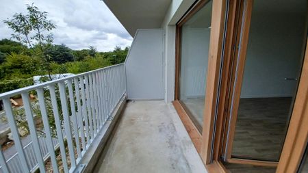 location Appartement T2 DE 43.7m² À CERGY - Photo 2