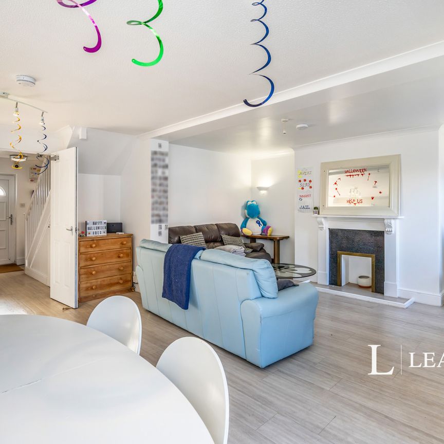 5 bedroom house to rent Hook Lane, Bognor Regis, West Sussex, PO22 - Photo 1