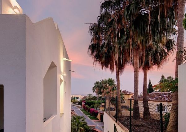 Villa with Sea Views for Rent in La Quinta Golf