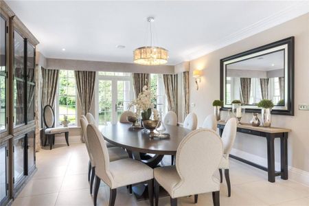 6 bedroom detached house to rent - Photo 5