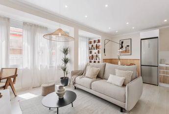 Carrer de Sant Màrius, Barcelona, Catalonia 08022