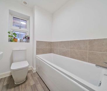 Flint Avenue, Havant - Photo 6