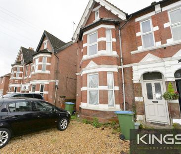 3 bedroom flat to rent - Photo 1