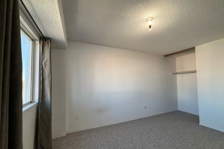 For Lease - 1096 Jalna Boulevard Unit# 141, London South, Ontario - Photo 3