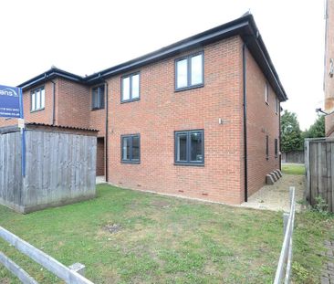 2 bedroom flat to rent - Photo 6