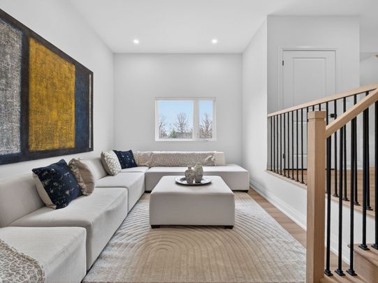 For Lease - 5 Hopperton Drive Unit# B, Toronto, Ontario - Photo 1