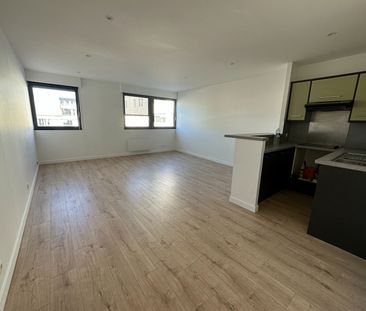 Location Appartement 2 pièces 45m² - Photo 3