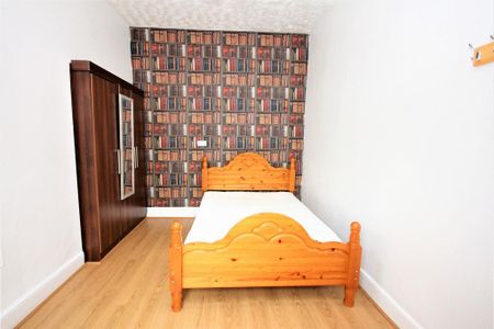 4 bedroom terraced house to rent - Photo 4