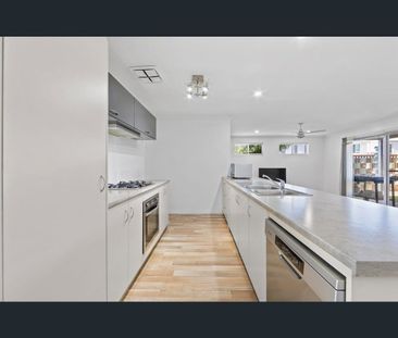 24 Kaalak Lane, Mandurah, WA 6210 - Photo 3