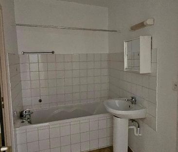 Location Appartement 2 pièces 43m² PRIVAS 07000 - Photo 6