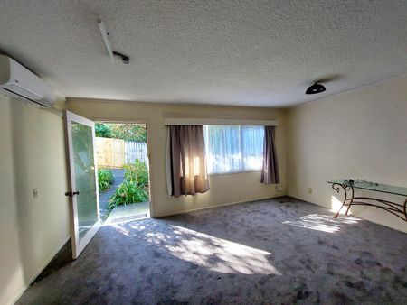 Tidy Unit in Hillpark - Photo 2