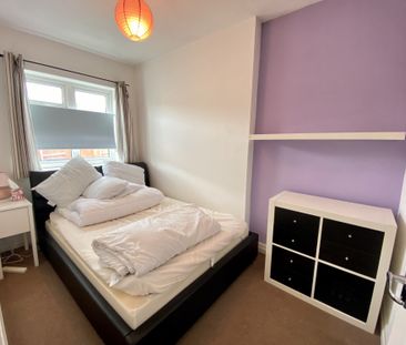 Swinton, SALFORD - Photo 2