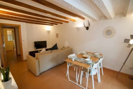 Carrer del Rector Triadó, Barcelona, Catalonia 08014 - Photo 4