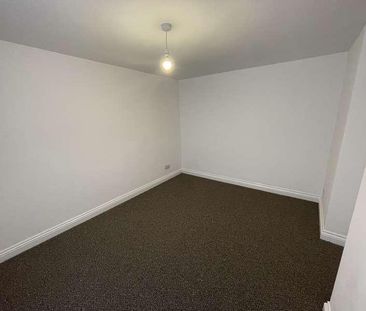 High Street, Clydach, Swansea, SA6 - Photo 5