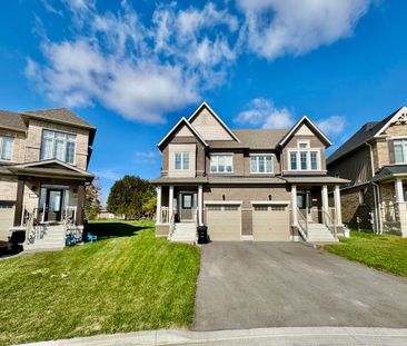 For Lease - 65 Kirkwood Way, Barrie, Ontario - Photo 1