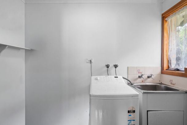 Convenient location - Photo 1