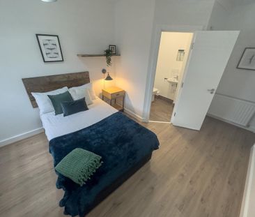 5 bedroom terraced house to rent - Photo 2