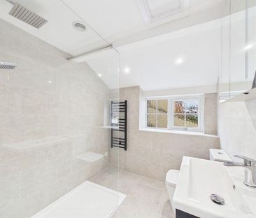 2 bedroom maisonette to rent - Photo 3