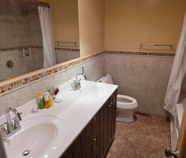 For Lease - 1296 Valerie Crescent, Oakville, Ontario - Photo 6