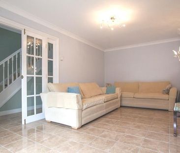 4 bedroom townhouse to rent - Photo 1