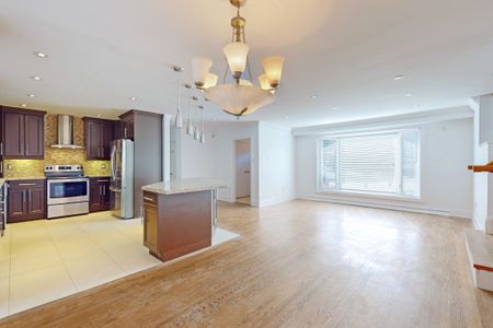 For Lease - 212 Goddard Street Unit# Main Level, Toronto, Ontario - Photo 4