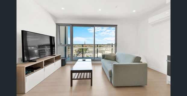 Modern 1-Bedroom Apartment in the Heart of Moonee Ponds - Photo 1