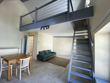 Location Appartement 1 pièce 32m² - Photo 2