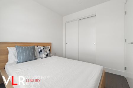 Townhouse in Vancouver West Side, BC - Photo 5