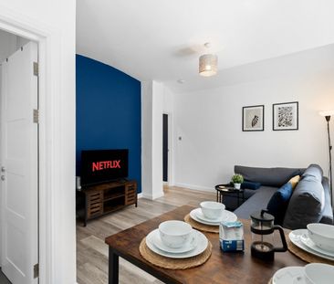1 Bed Flat, Short Term Lets, BN1 - Photo 2