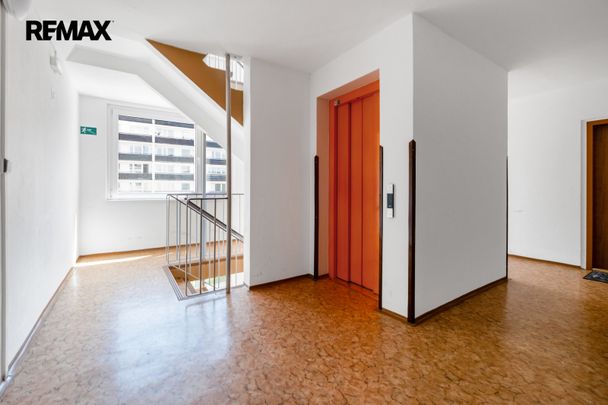 Pronájem bytu 2+kk v osobním vlastnictví 45 m², Praha 10 - Vršovice - Фото 1