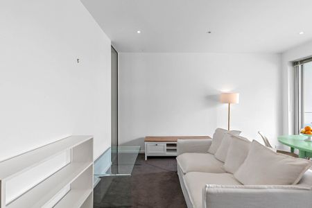 Fully Furnished Apartment in the heart of Chapel Street! - Photo 3