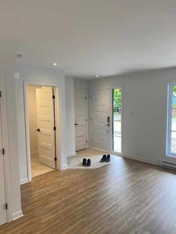 Appartement - 02-592 Rue St-Charles S. - Photo 5