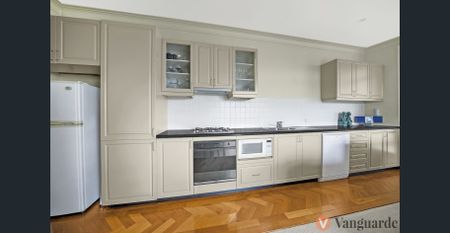 OBSERVATORY TOWER | North Facing Executive Residence | Furnished - Photo 4