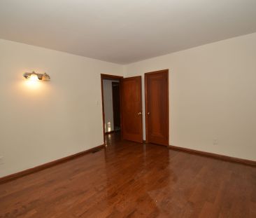 For Lease - 490 Springbrook Avenue, Hamilton, Ontario - Photo 3