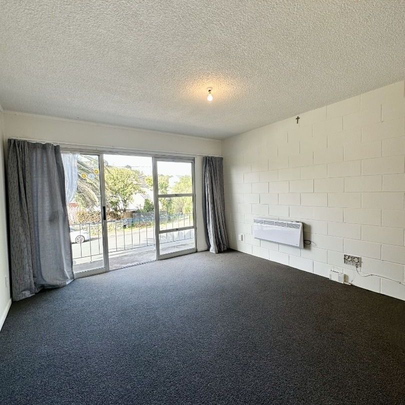 Tidy 2 bedroom Unit! - Photo 1