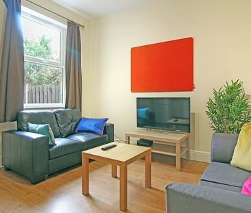 Fantastic 3 bedroom student property - Photo 1